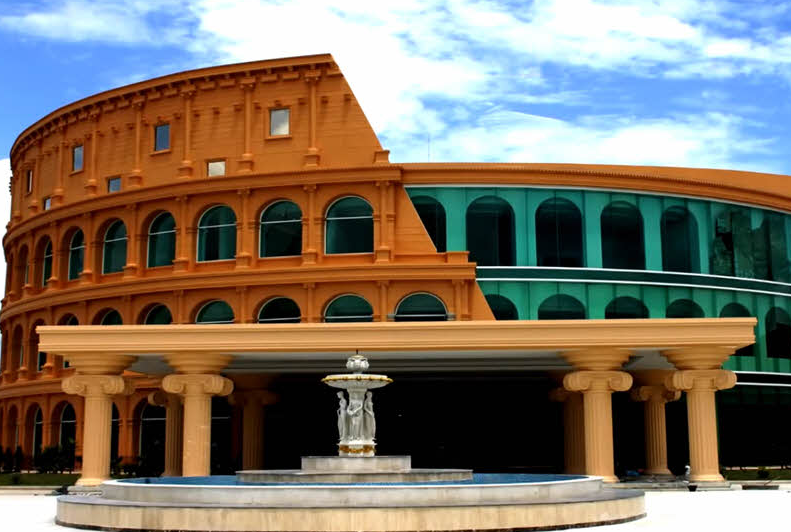 Экскурсия Колизей Шоу в Паттайе - SevenTrips